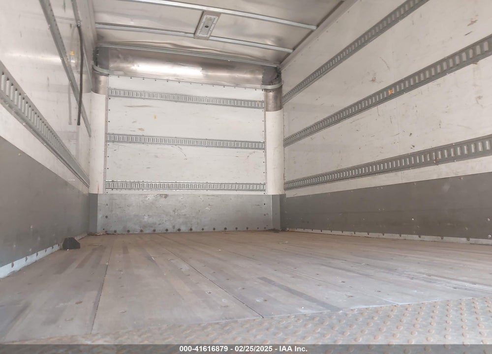 2020 ISUZU NRR VIN: JALE5W165L7302844