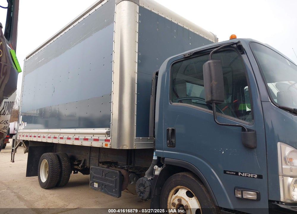 2020 ISUZU NRR VIN: JALE5W165L7302844