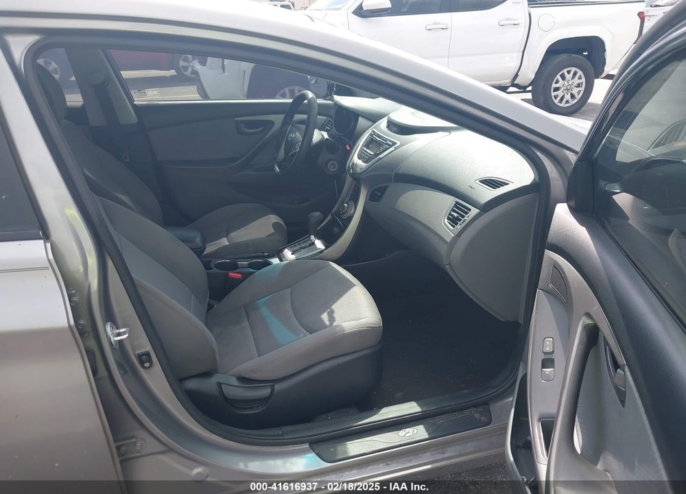 2011 HYUNDAI ELANTRA VIN: KMHDH4AEXBU113022