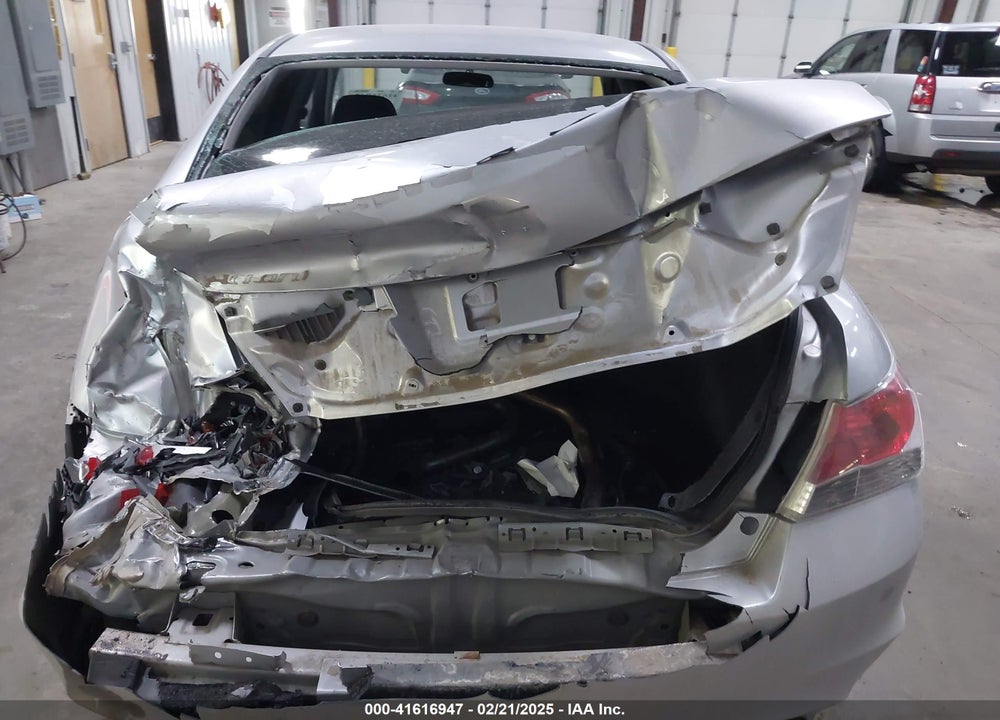 2011 HONDA ACCORD VIN: 1HGCP2F68BA117064