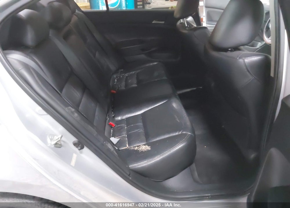 2011 HONDA ACCORD VIN: 1HGCP2F68BA117064