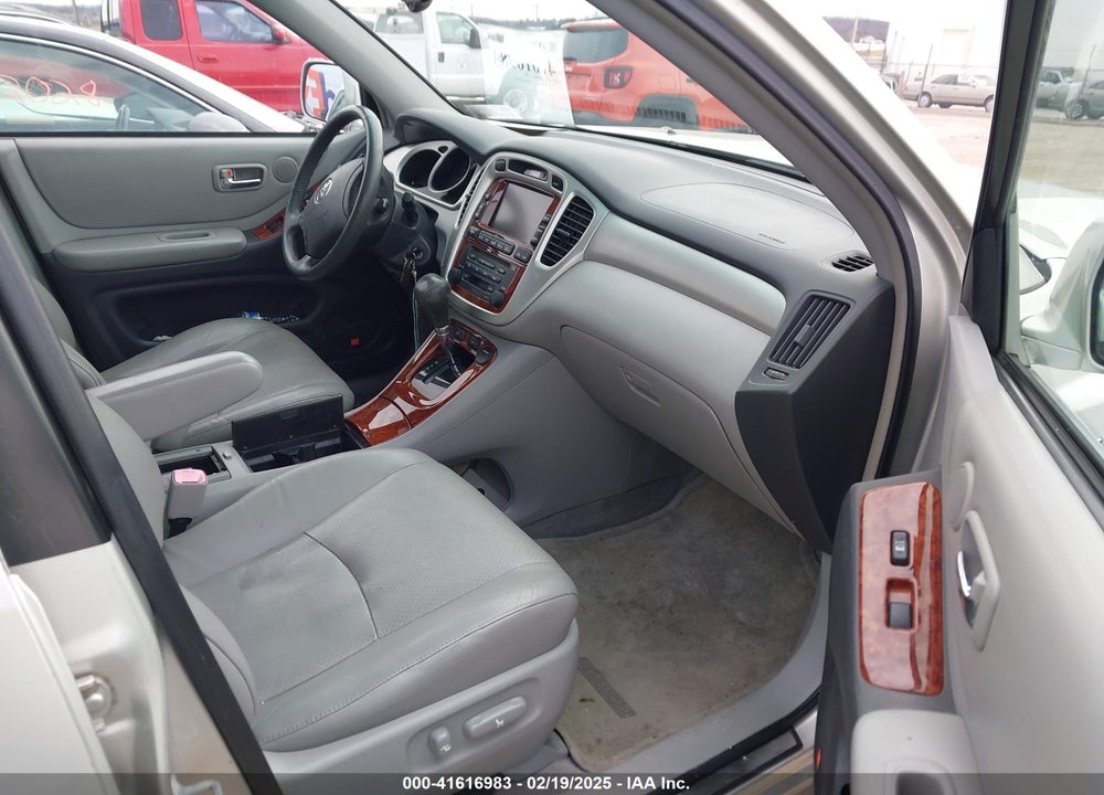 2006 TOYOTA HIGHLANDER HYBRID LIMITED V6 VIN: JTEEW21A660005649