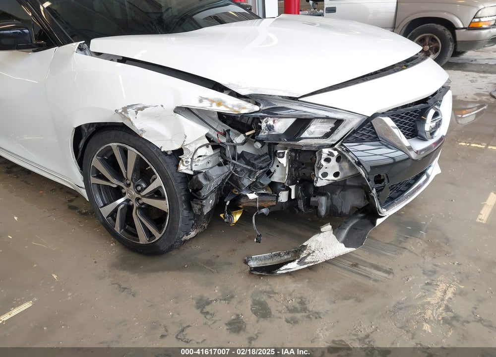 2017 NISSAN MAXIMA VIN: 1N4AA6AP9HC376177