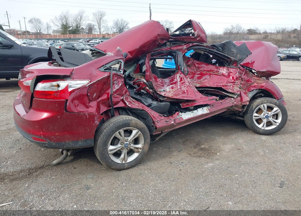 2013 FORD FOCUS VIN: 1FADP3F23DL240404