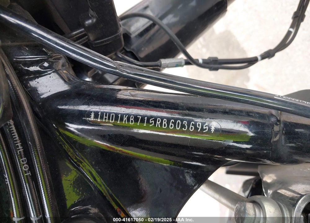 2024 HARLEY-DAVIDSON FLHX VIN: 1HD1KB715RB603695