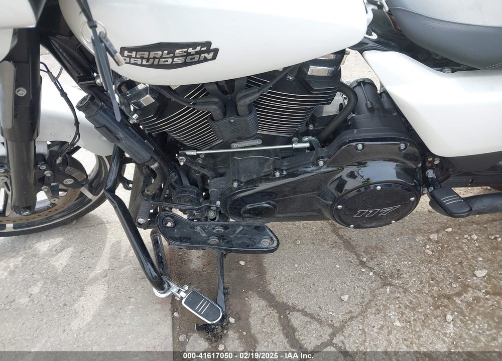 2024 HARLEY-DAVIDSON FLHX VIN: 1HD1KB715RB603695