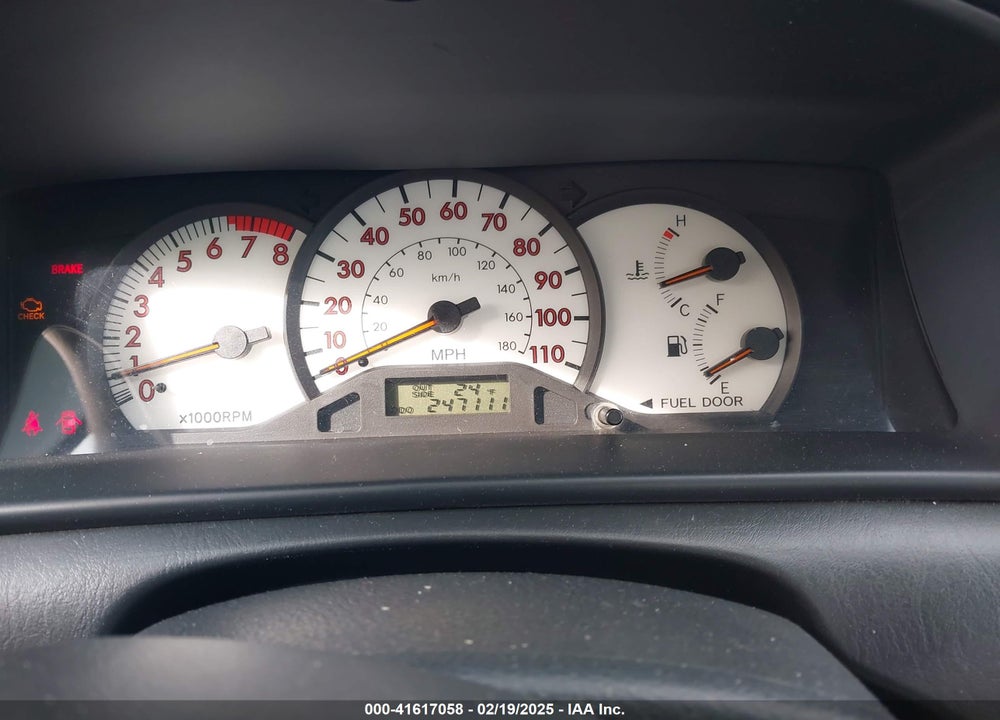 2003 TOYOTA COROLLA S VIN: 2T1BR32E33C143852