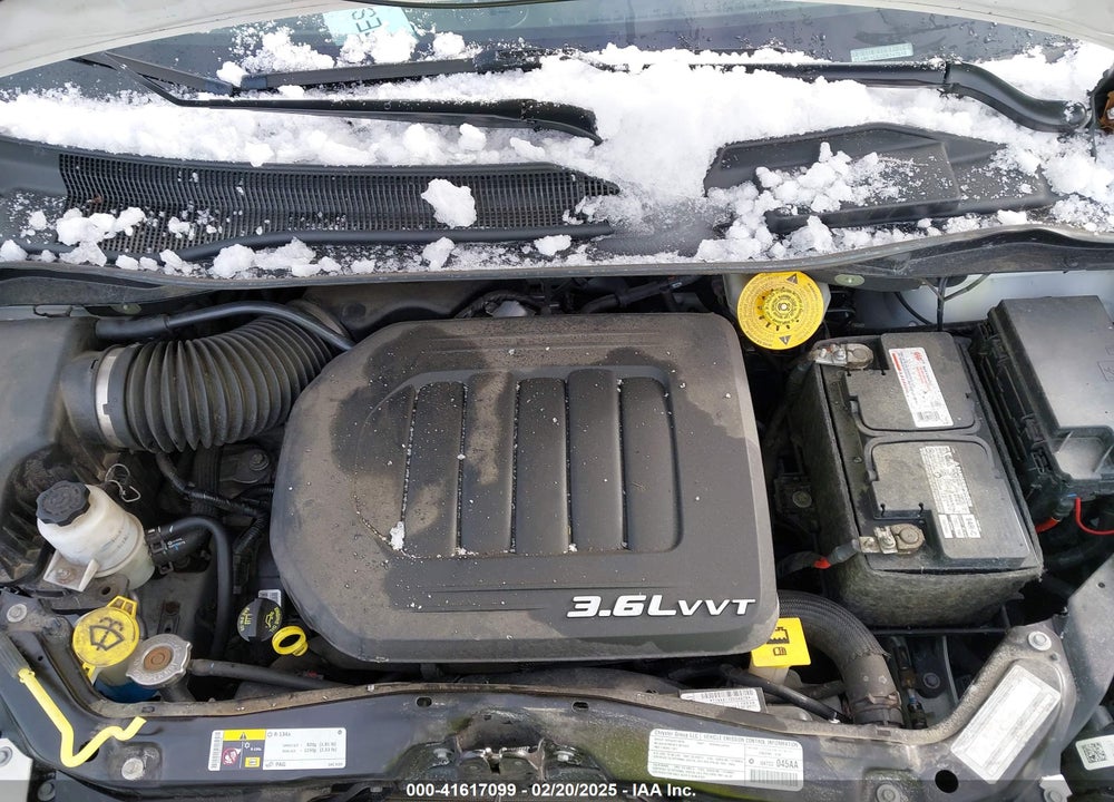 2013 CHRYSLER TOWN & COUNTRY VIN: 2C4RC1CG2DR747513