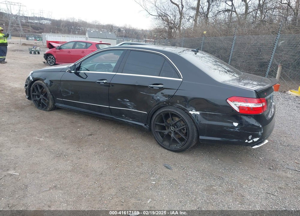 2013 MERCEDES-BENZ E 550 4MATIC VIN: WDDHF9BB2DA743379