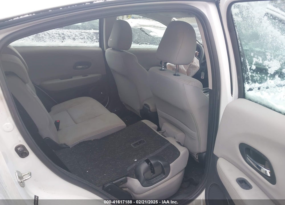 2016 HONDA HR-V LX VIN: 3CZRU6H37GM711693