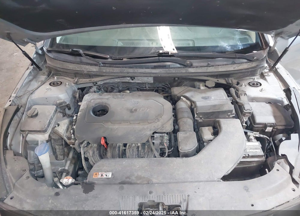 2015 HYUNDAI SONATA VIN: 5NPE34AF9FH108264