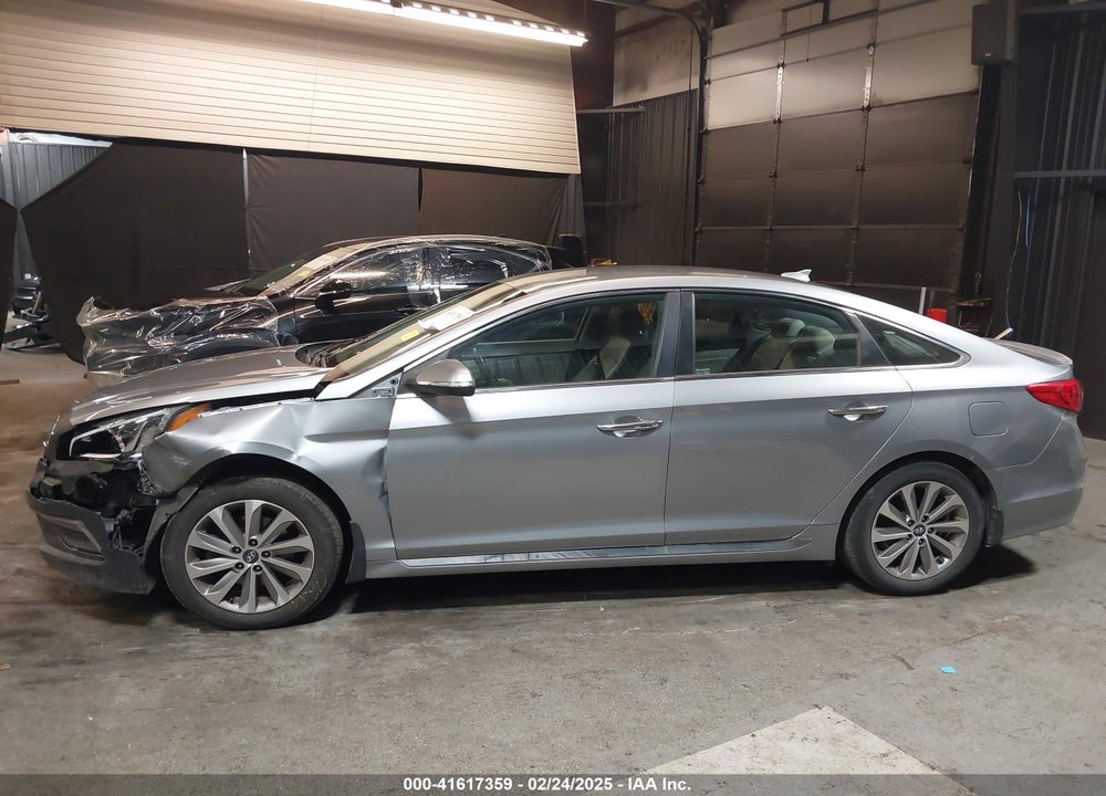 2015 HYUNDAI SONATA VIN: 5NPE34AF9FH108264