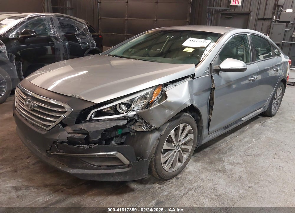2015 HYUNDAI SONATA VIN: 5NPE34AF9FH108264