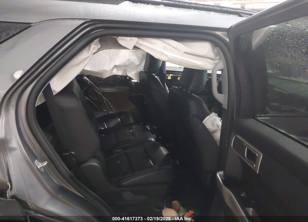 2023 FORD EXPLORER XLT VIN: 1FMSK8DH5PGA61147