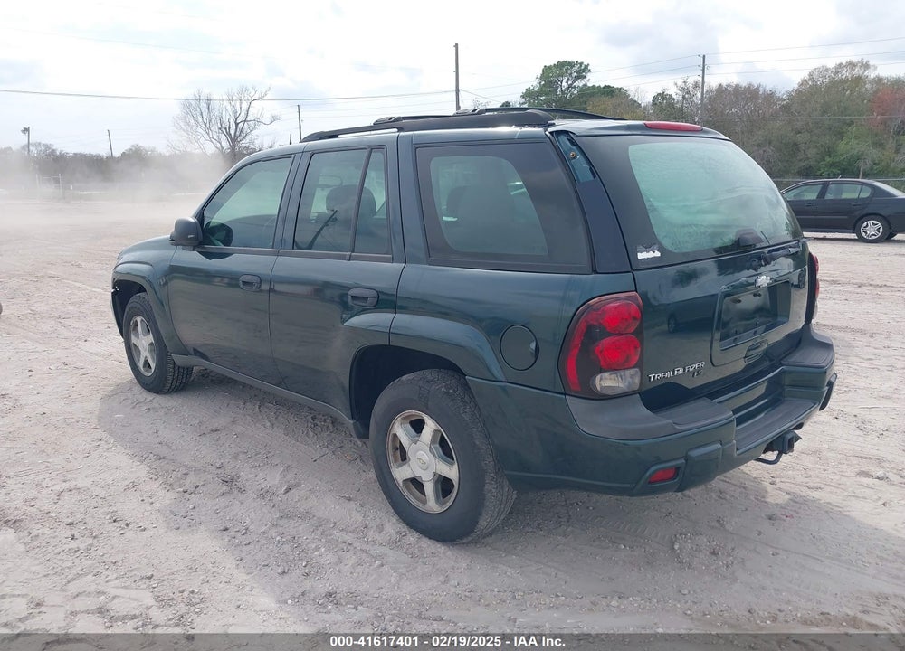 2005 CHEVROLET TRAILBLAZER LS VIN: 1GNDS13S152329419