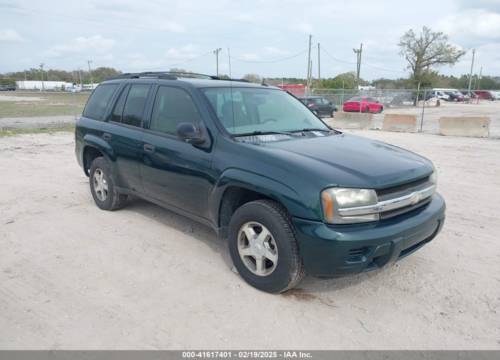 2005 CHEVROLET TRAILBLAZER LS VIN: 1GNDS13S152329419
