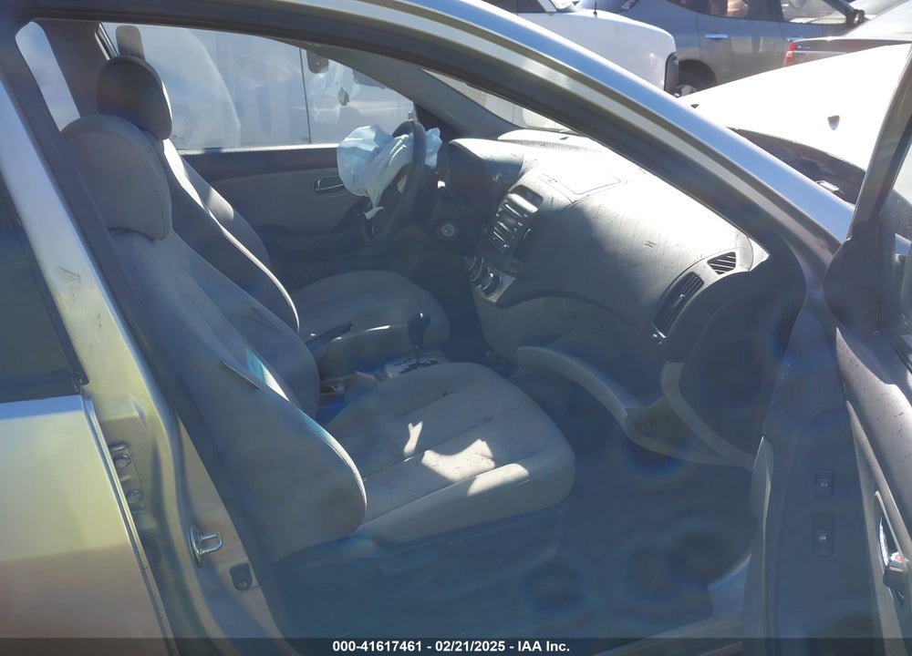 2010 HYUNDAI ELANTRA VIN: KMHDU4AD2AU842763