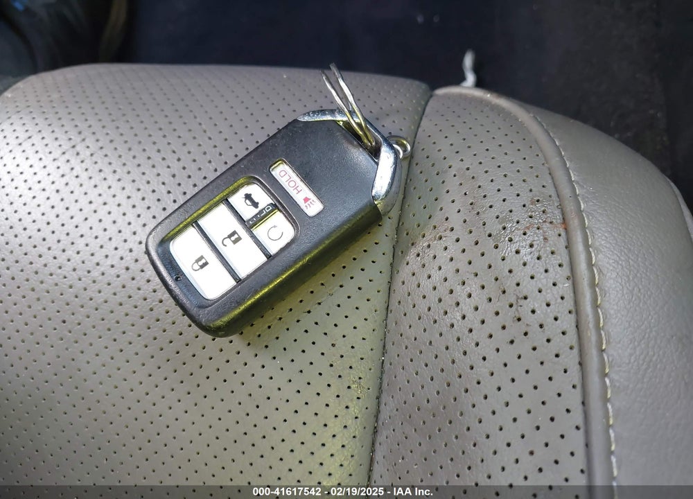 2017 HONDA CIVIC VIN: 19XFC1F92HE020072