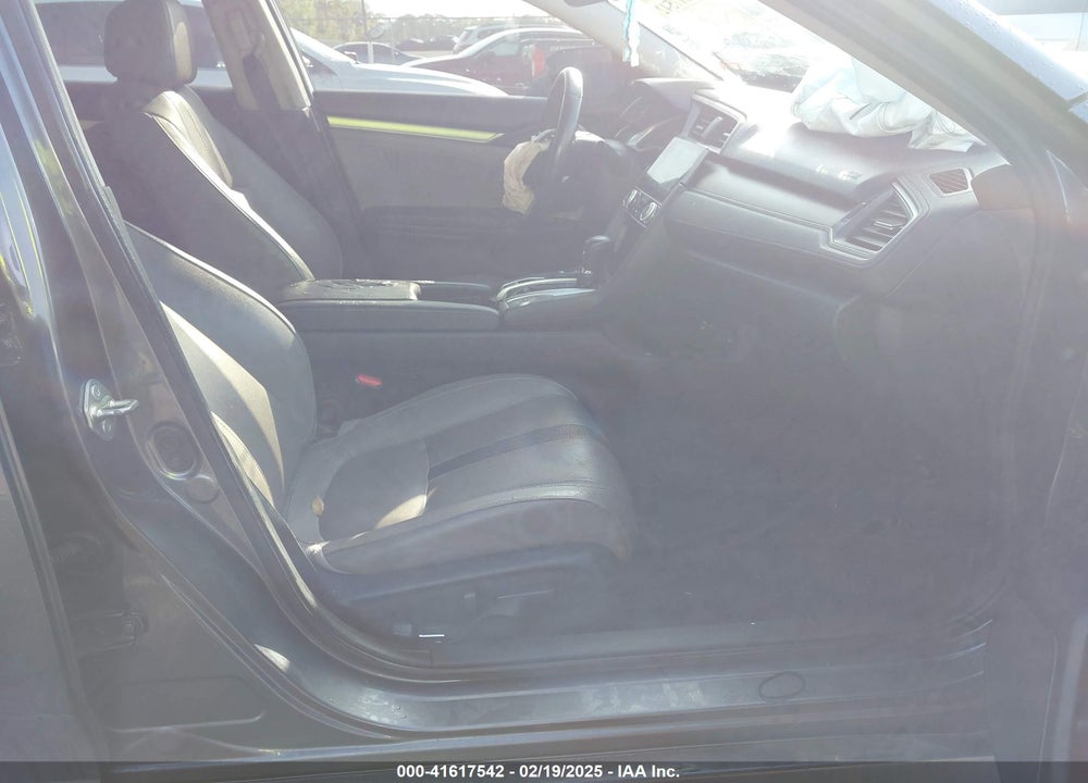 2017 HONDA CIVIC VIN: 19XFC1F92HE020072