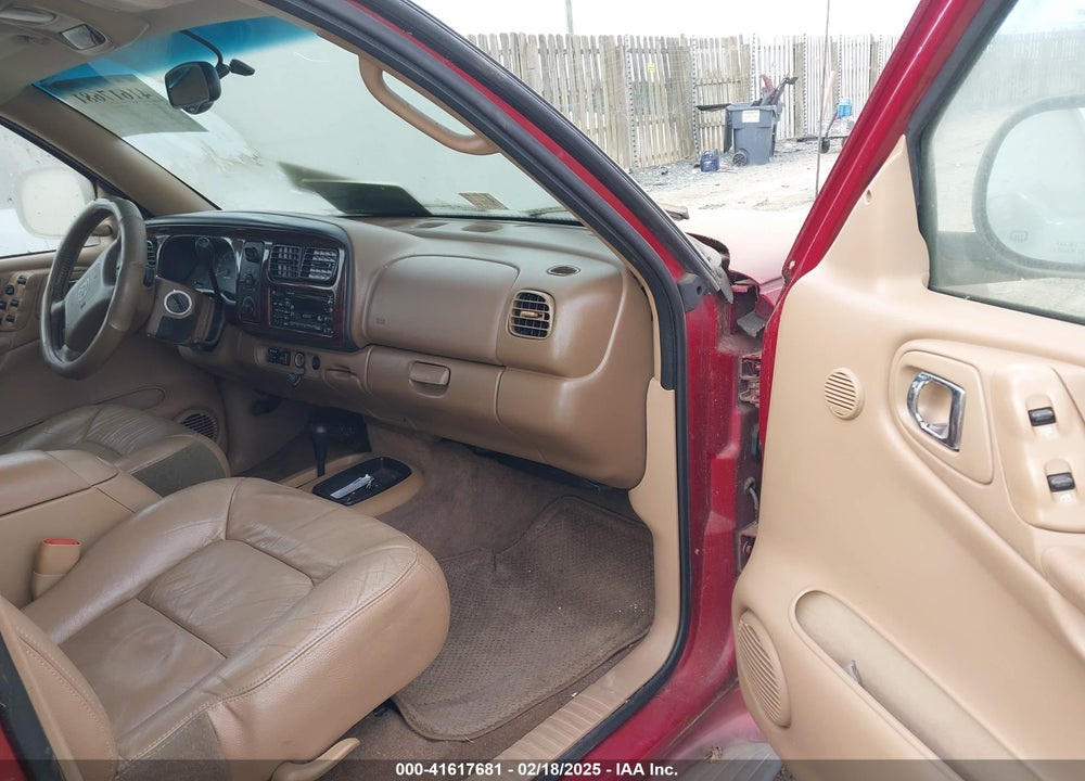 2000 DODGE DURANGO VIN: 1B4HS28N6YF243939