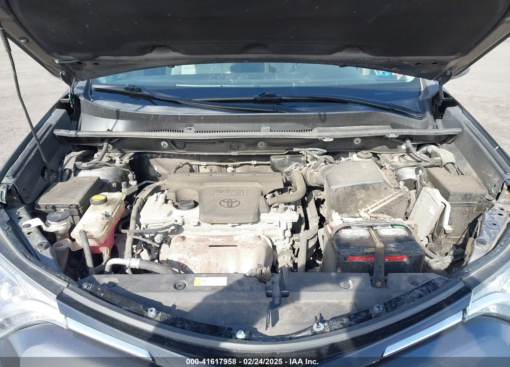 2016 TOYOTA RAV4 XLE VIN: 2T3RFREV1GW512127