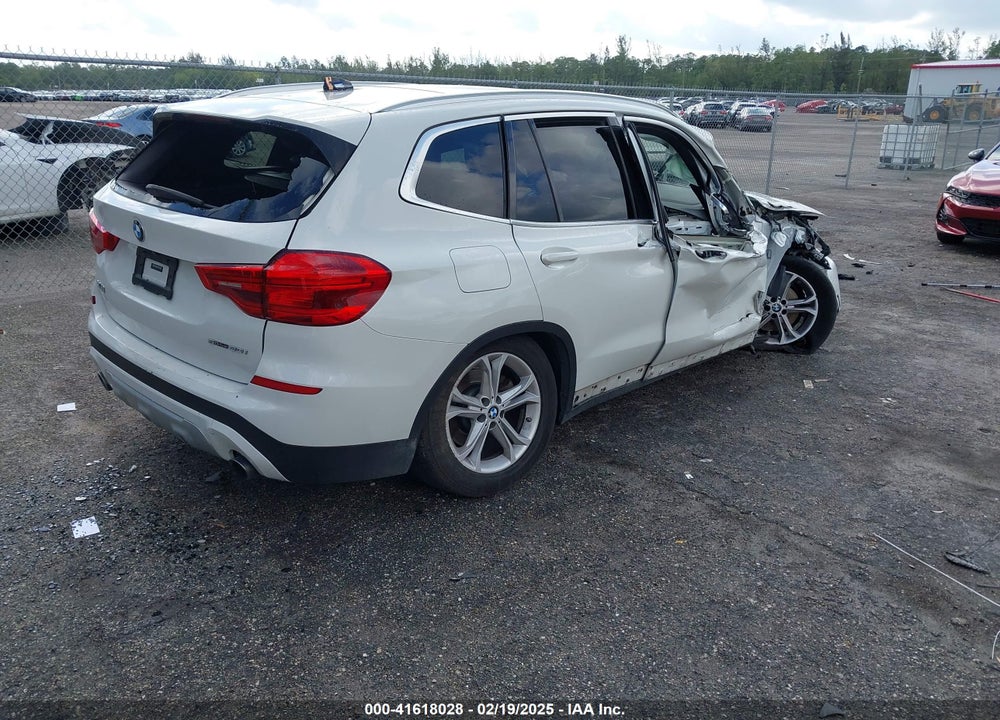 2019 BMW X3 VIN: 5UXTR7C52KLR50511