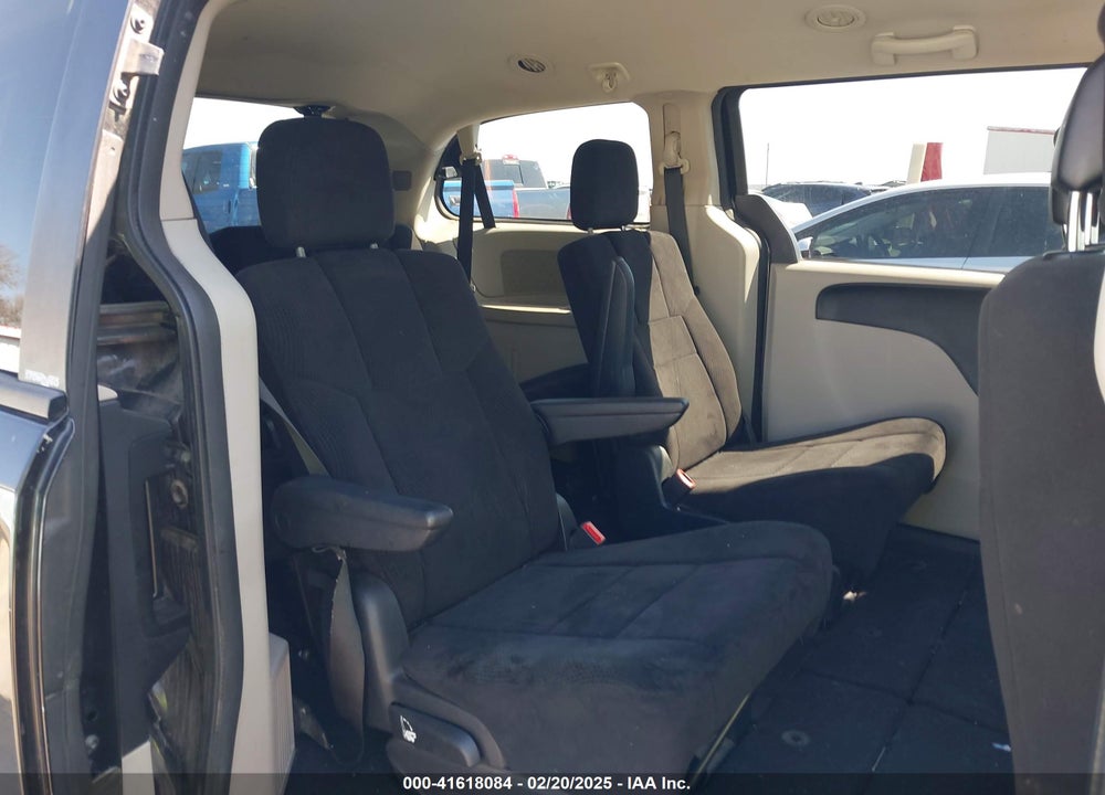 2014 DODGE GRAND CARAVAN SXT VIN: 2C4RDGCG2ER153330