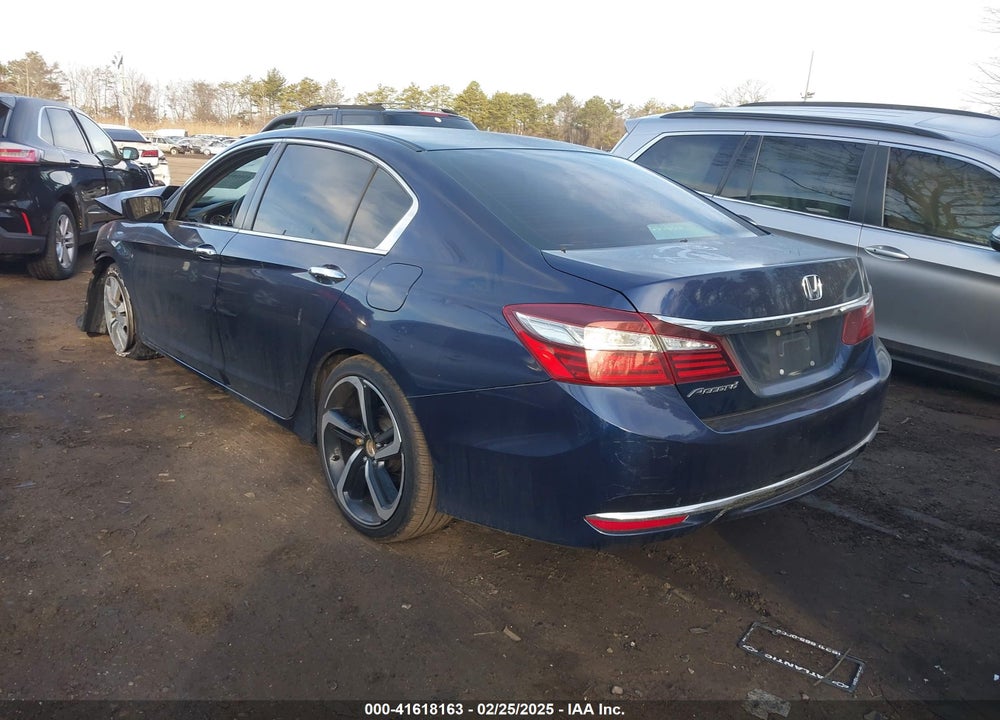 2016 HONDA ACCORD VIN: 1HGCR2F38GA081559