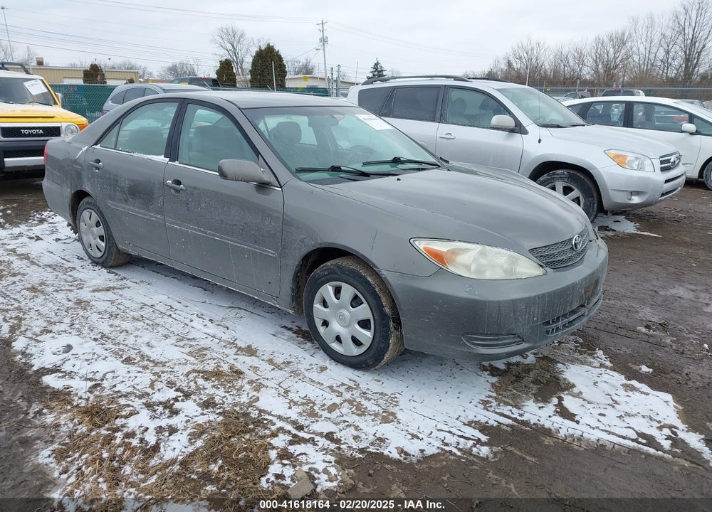 2002 TOYOTA CAMRY LE VIN: 4T1BE32K32U561617