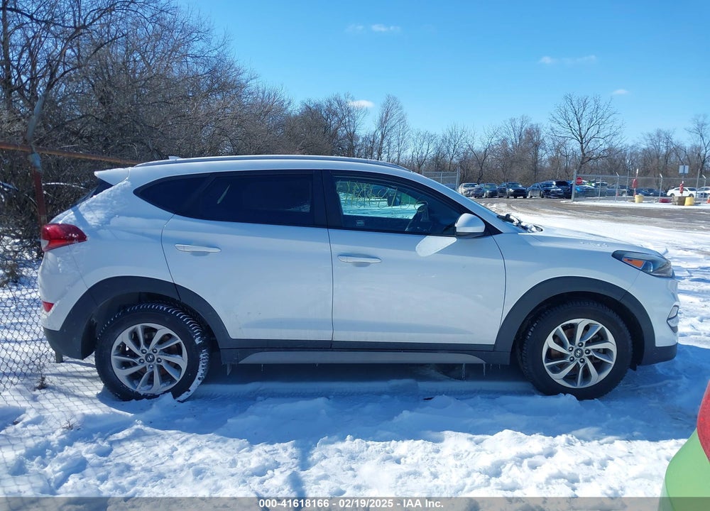 2018 HYUNDAI TUCSON SEL VIN: KM8J33A49JU671610