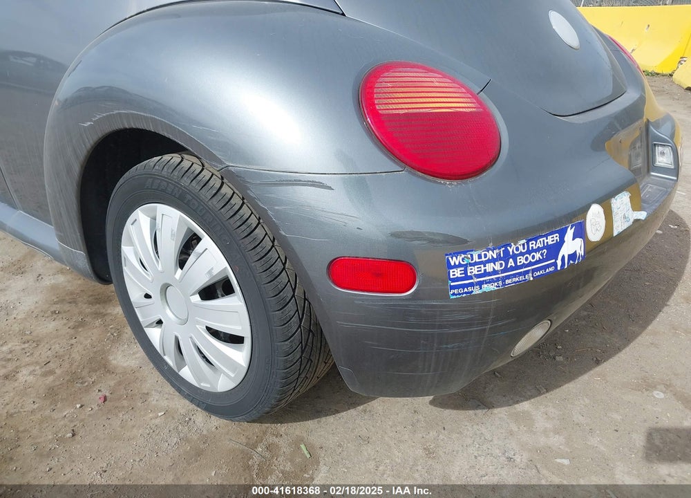 2004 VOLKSWAGEN NEW BEETLE GL TDI VIN: 3VWBR31C54M422371