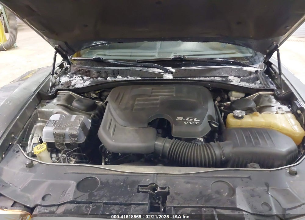 2011 DODGE CHARGER VIN: 2B3CL3CG2BH572301