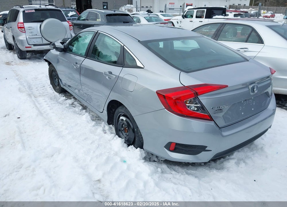 2018 HONDA CIVIC VIN: 2HGFC2F53JH528193