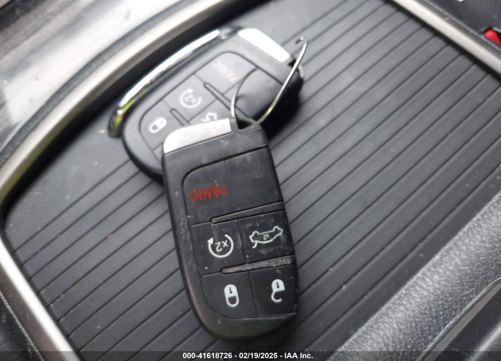 2014 CHRYSLER 300C VIN: 2C3CCAJG9EH240306
