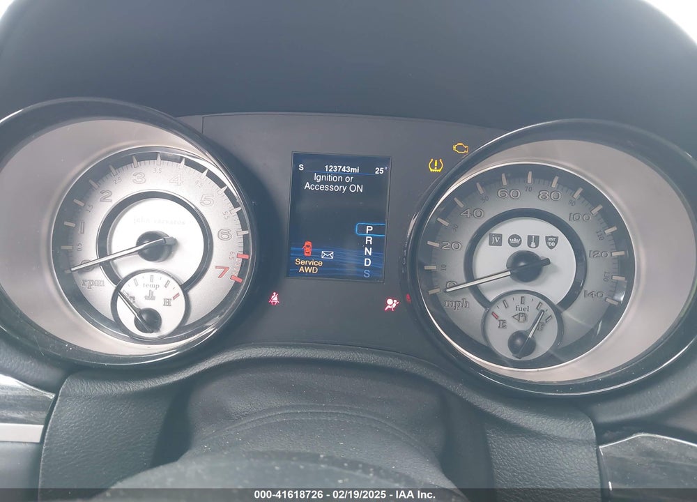 2014 CHRYSLER 300C VIN: 2C3CCAJG9EH240306