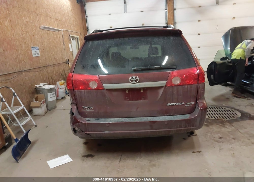 2007 TOYOTA SIENNA VIN: 5TDBK22CX7S003372