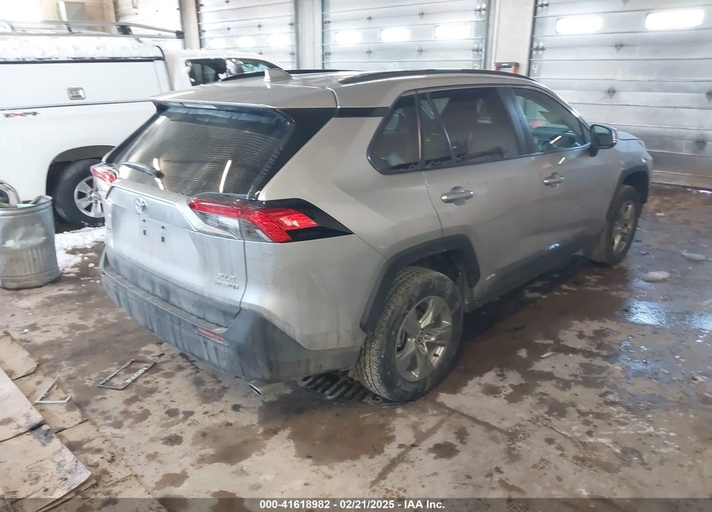 2024 TOYOTA RAV4 HYBRID XLE VIN: 4T3RWRFV1RU161639