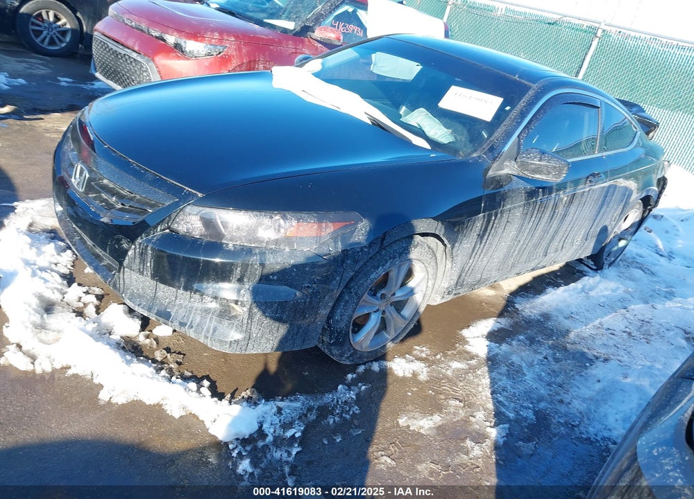 2012 HONDA ACCORD VIN: 1HGCS2B82CA011524