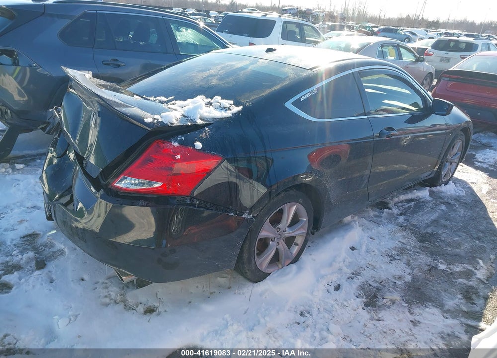 2012 HONDA ACCORD VIN: 1HGCS2B82CA011524