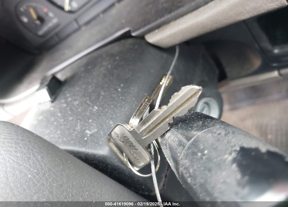 1997 GEO METRO LSI VIN: 2C1MR2299V6732170