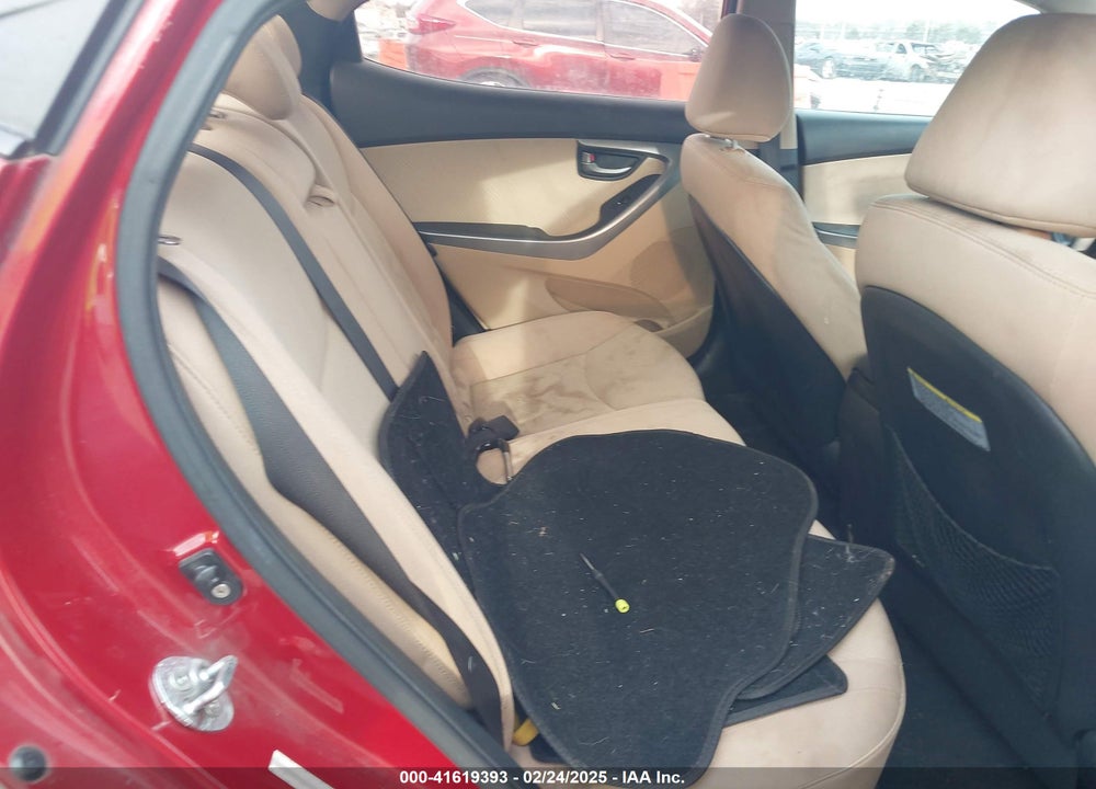 2013 HYUNDAI ELANTRA VIN: KMHDH4AE8DU754186