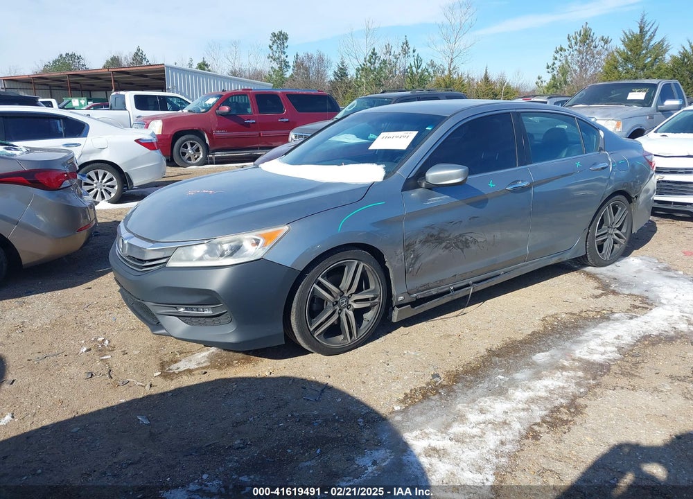 2017 HONDA ACCORD VIN: 1HGCR2F18HA085188