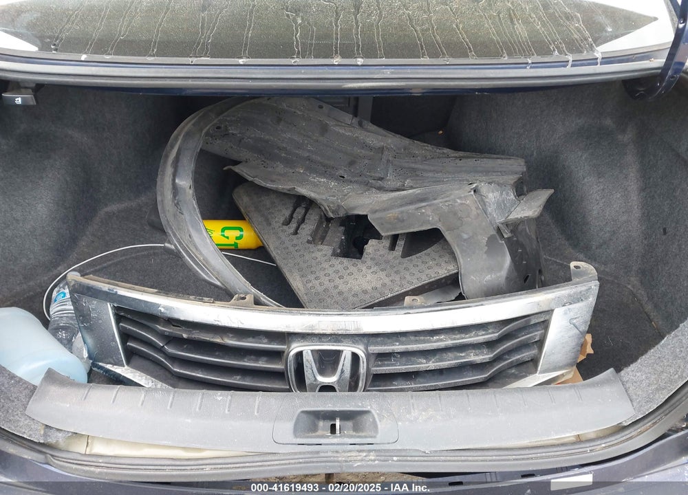 2008 HONDA ACCORD VIN: 1HGCP36818A016111
