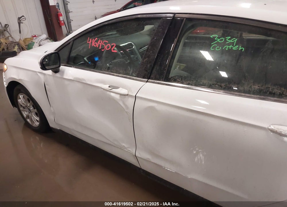2015 FORD FUSION VIN: 3FA6P0G79FR146114