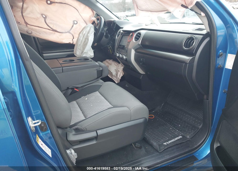 2017 TOYOTA TUNDRA VIN: 5TFUY5F1XHX656796