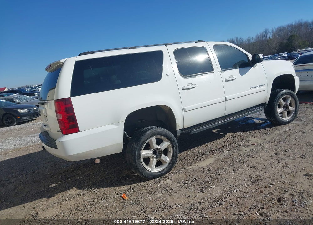 2007 CHEVROLET SUBURBAN 1500 LT VIN: 1GNFK16377J212272