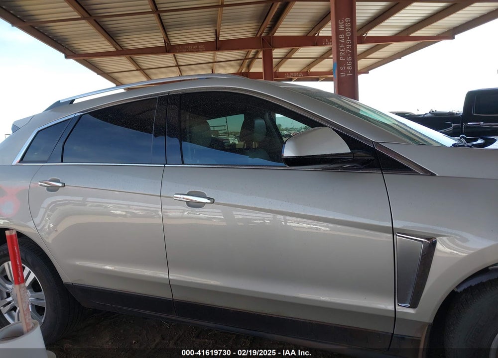 2016 CADILLAC SRX LUXURY COLLECTION VIN: 3GYFNBE30GS552296