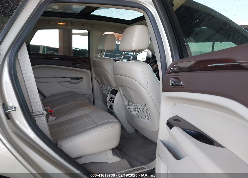 2016 CADILLAC SRX LUXURY COLLECTION VIN: 3GYFNBE30GS552296