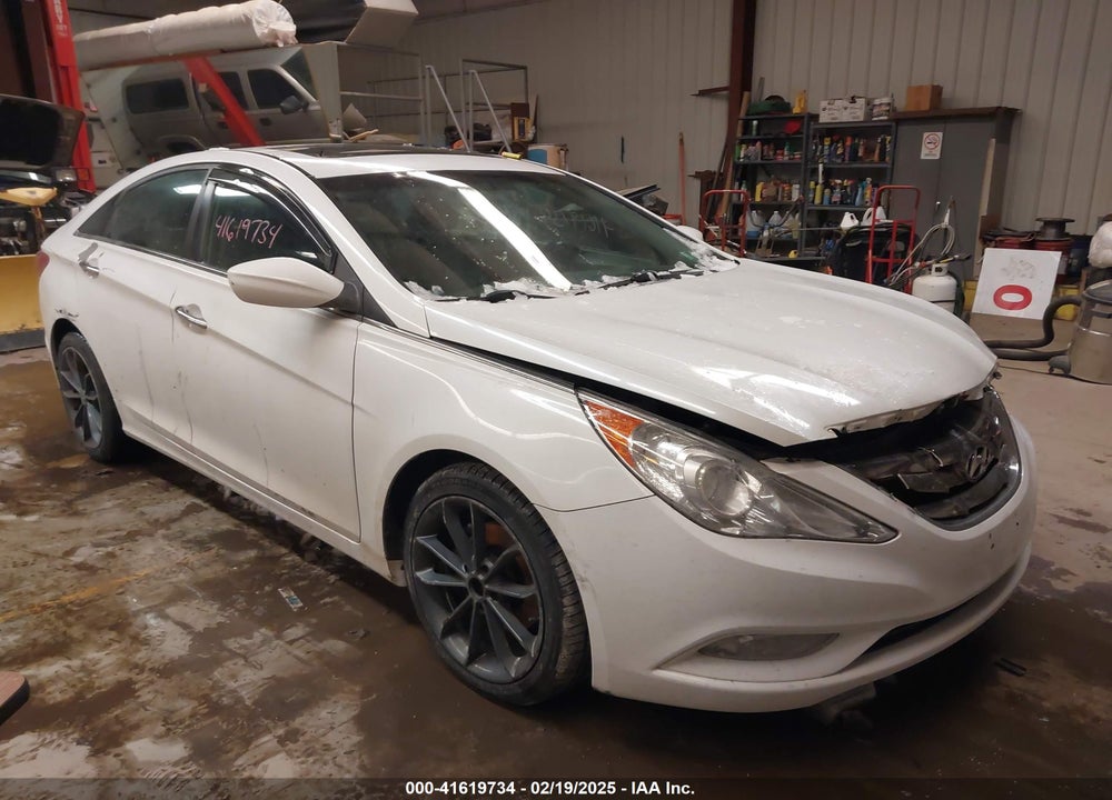 2011 HYUNDAI SONATA SE VIN: 5NPEC4AC6BH076888