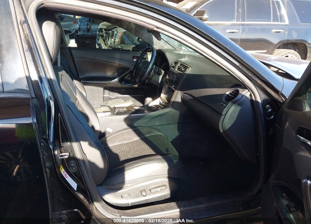 2008 LEXUS IS 250 VIN: JTHBK262182075781